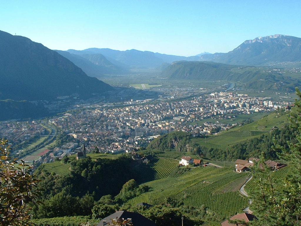 Tollhof Vila Bolzano Exterior foto